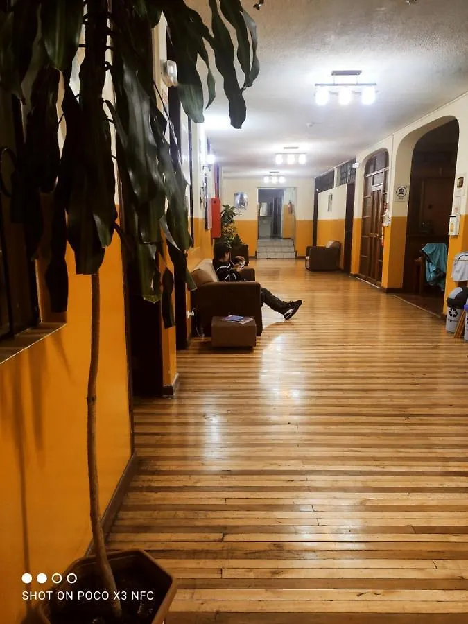 Guest house Hostal Puerta Del Sol Hotel Quito Ecuador