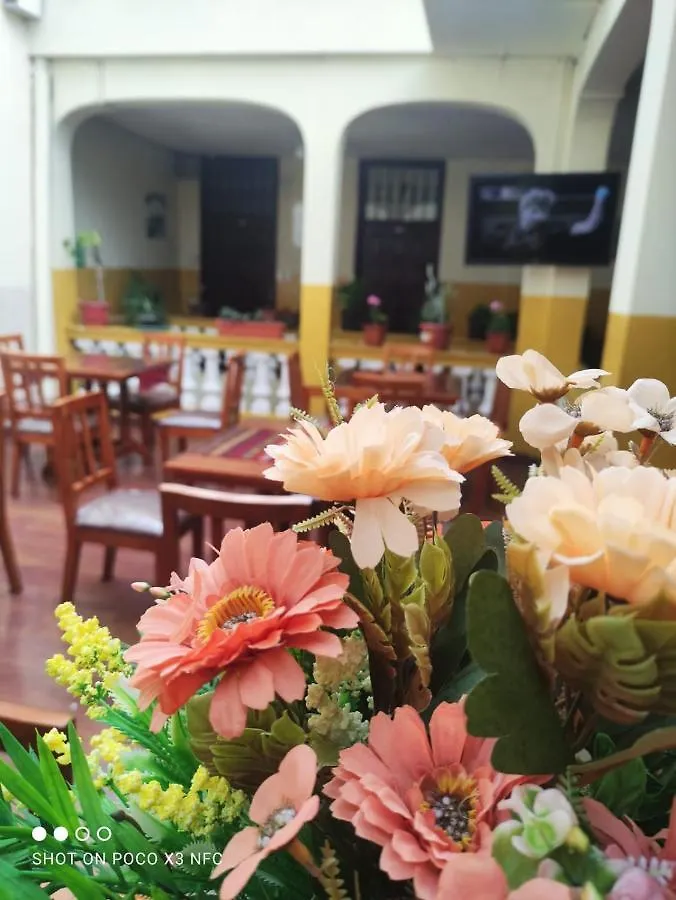 Guest house Hostal Puerta Del Sol Hotel Quito